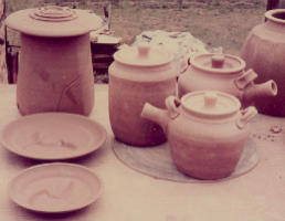 Thematic Jar, Plates, and Teapots [click for larger (477kb) image]